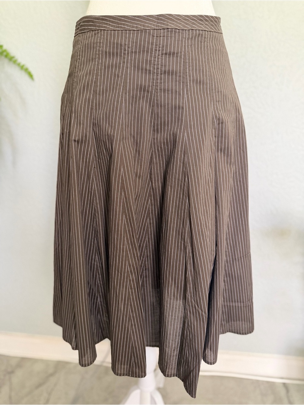 Gap Women's Brown Pinstripe A-Line Skirt